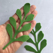 Load image into Gallery viewer, Regency Felt Flower Kit, Felt 3D Roll Up flowers, Die cut felt flowers