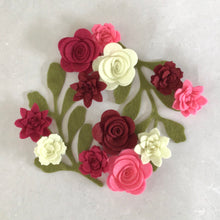 Load image into Gallery viewer, Pink Felt Flower Kit, Felt 3D flowers, Roll up felt flowers, Die cut felt flowers