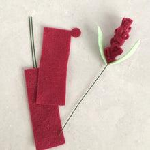 Load image into Gallery viewer, Shades of Pink Felt Flower Kit, Die cut felt flowers