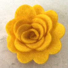Load image into Gallery viewer, Spring Felt Roses,(10), die cut felt flowers, 3D Roll Up flower