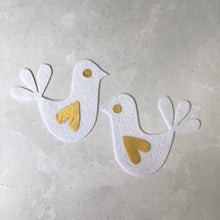 Load image into Gallery viewer, White Felt Doves, 2 Die Cut Felt Turtle Doves