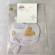 Load image into Gallery viewer, White Felt Doves, 2 Die Cut Felt Turtle Doves