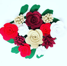 Load image into Gallery viewer, Christmas Felt Flower Kit, Felt 3D flowers, Roll up felt flowers, Die cut felt flowers