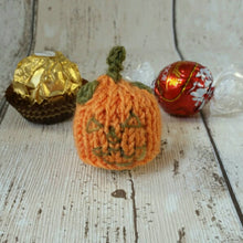 Load image into Gallery viewer, Thanksgiving Pumpkin, Halloween pumpkin, knitting pattern, Lindt Lindor cover, Ferrero Rocher favour, chocolate cosy, PDF, Instant download