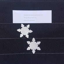 Load image into Gallery viewer, Five Little Snowflakes Game, Felt Board Set Accessories