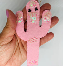 Load image into Gallery viewer, Sew Your Own Felt Lobster Christmas Ornament Kit