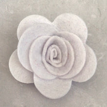 Load image into Gallery viewer, Patriotic Felt Roses, Pack of 12 (Medium), Felt die cut Flowers