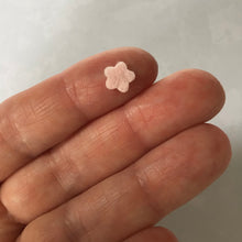 Load image into Gallery viewer, Tiny Pre Cut Felt Blossom Flowers
