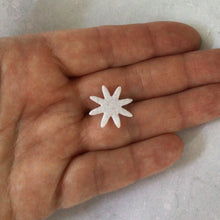 Load image into Gallery viewer, Mini Felt Daisy Flowers, Die Cut Felt Daisies
