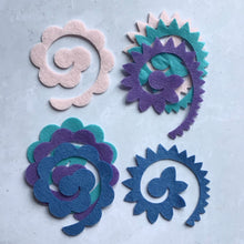 Load image into Gallery viewer, Regency Felt Flower Kit, Felt 3D Roll Up flowers, Die cut felt flowers
