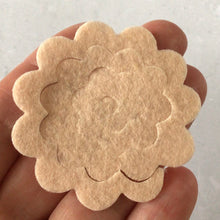 Load image into Gallery viewer, Spring Felt Roses,(10),  die cut felt flowers, 3D Roll Up flower
