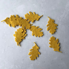 Load image into Gallery viewer, Small Felt Oak Leaves, Die cut oak leaves, Felt Autumn Leaves
