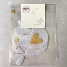Load image into Gallery viewer, White Felt Doves, 2 Die Cut Felt Turtle Doves
