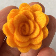 Load image into Gallery viewer, Spring Felt Roses,(10),  die cut felt flowers, 3D Roll Up flower

