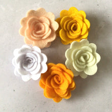Load image into Gallery viewer, Spring Felt Roses,(10),  die cut felt flowers, 3D Roll Up flower

