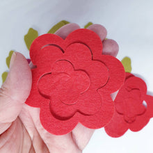 Load image into Gallery viewer, Red &amp; Peach Felt Flower Kit, Felt 3D Roll Up flowers, Die cut felt flowers
