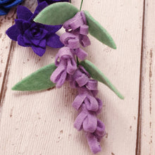 Load image into Gallery viewer, Rainbow Felt Flower Kit, Felt 3D flowers, Roll up felt flowers, Die cut felt flowers
