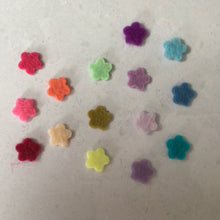 Load image into Gallery viewer, Tiny Pre Cut Felt Blossom Flowers
